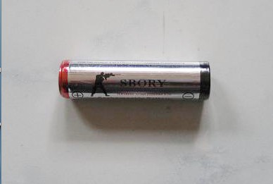 側(cè)充或外充18650 